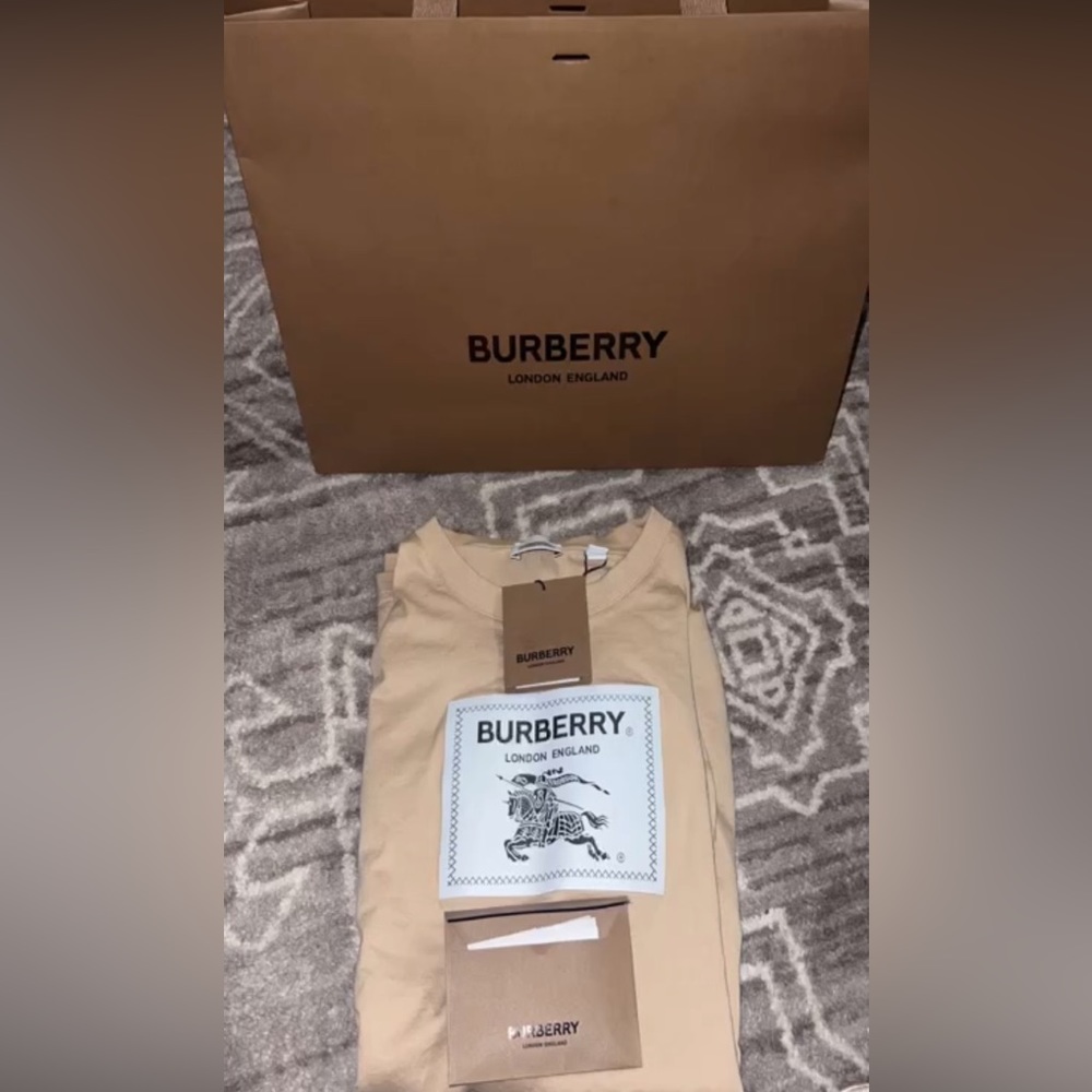 Burberry tan T shirt